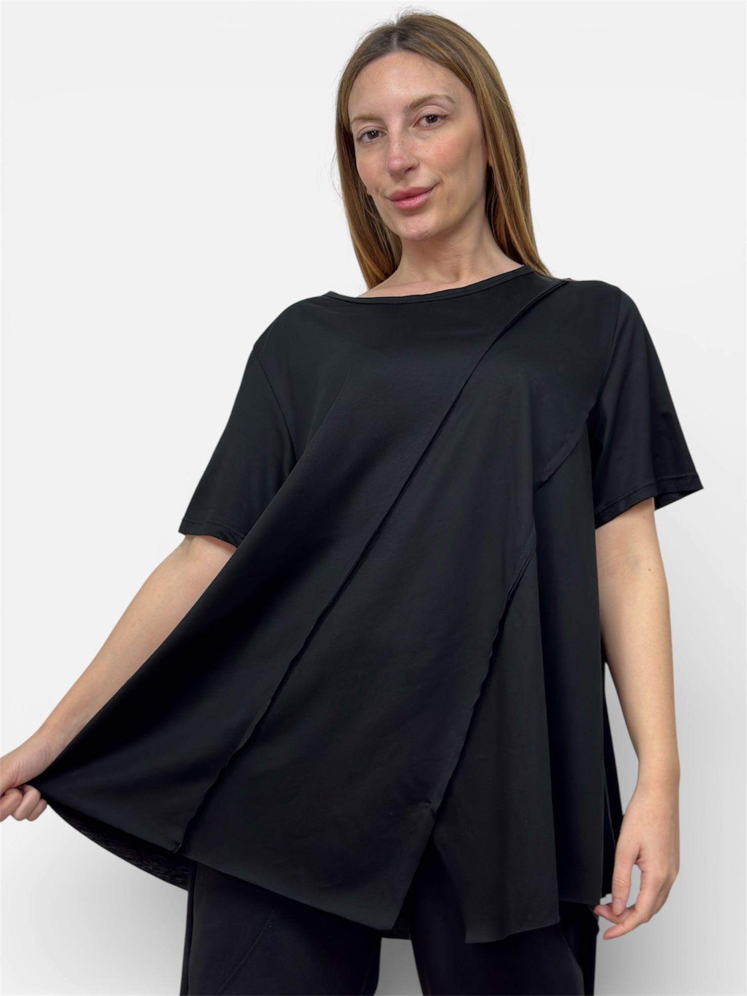 T-Shirt in Modal Black 1(8C