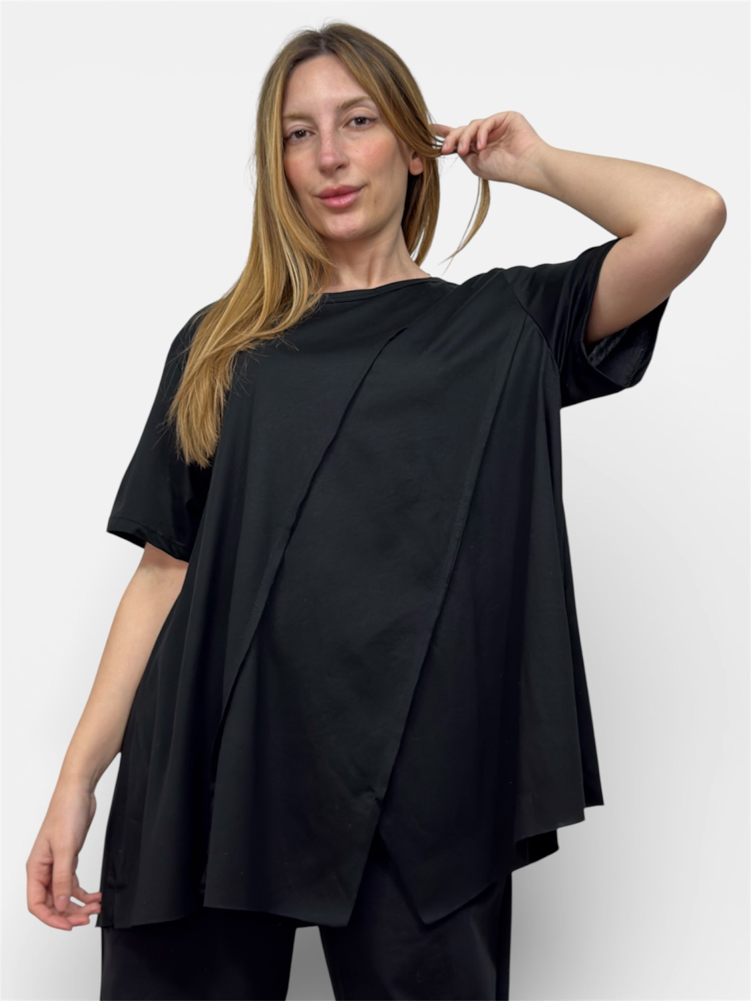 T-Shirt in Modal Black 1(8C